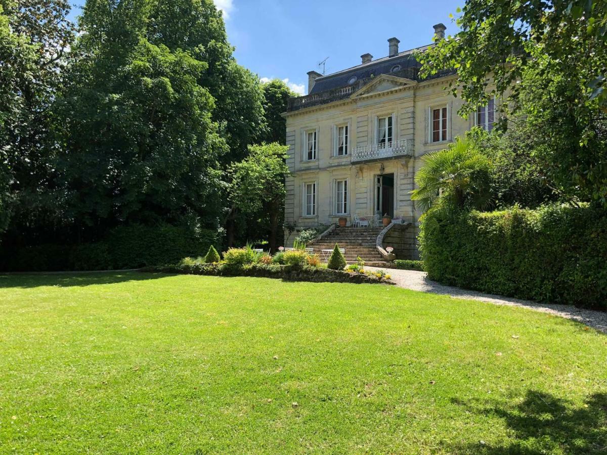 Les Chambres D'Hotes Du Domaine Du Pacha Beautiran Esterno foto
